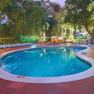 ***** Hotel Clarks Shiraz India